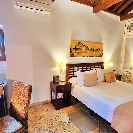 Entre Dos Aguas Boutique