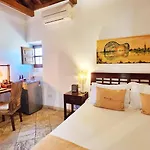 Entre Dos Aguas Boutique Hotel