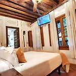 Entre Dos Aguas Boutique Hotel