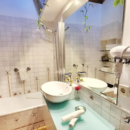 Entre Dos Aguas Boutique Hotel Toledo
