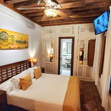 Entre Dos Aguas Boutique Toledo