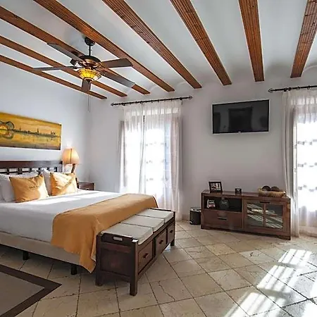 Entre Dos Aguas Boutique Hotel Toledo