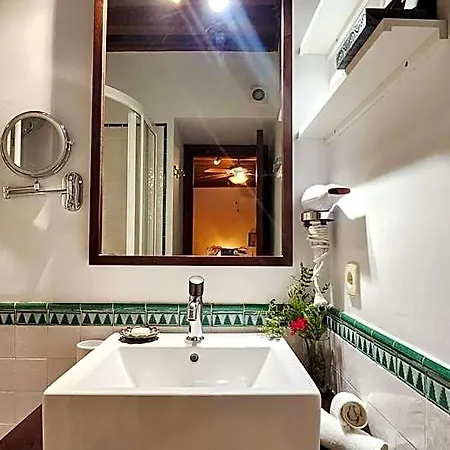 Entre Dos Aguas Boutique
